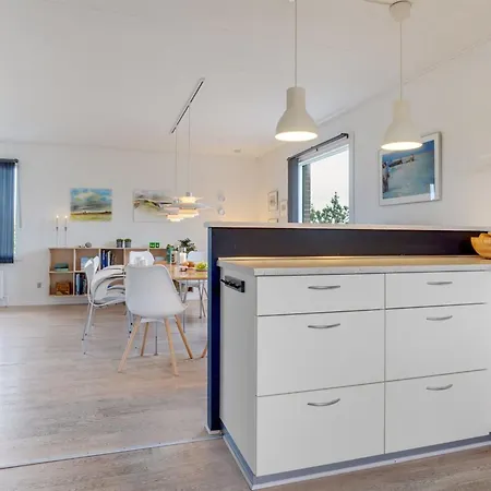 Fridolina - 200m From The Sea By Interhome