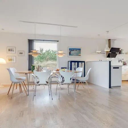 Fridolina - 200m From The Sea By Interhome